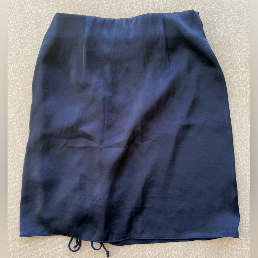Wilfred Allusion Skirt - Picture 4 of 4
